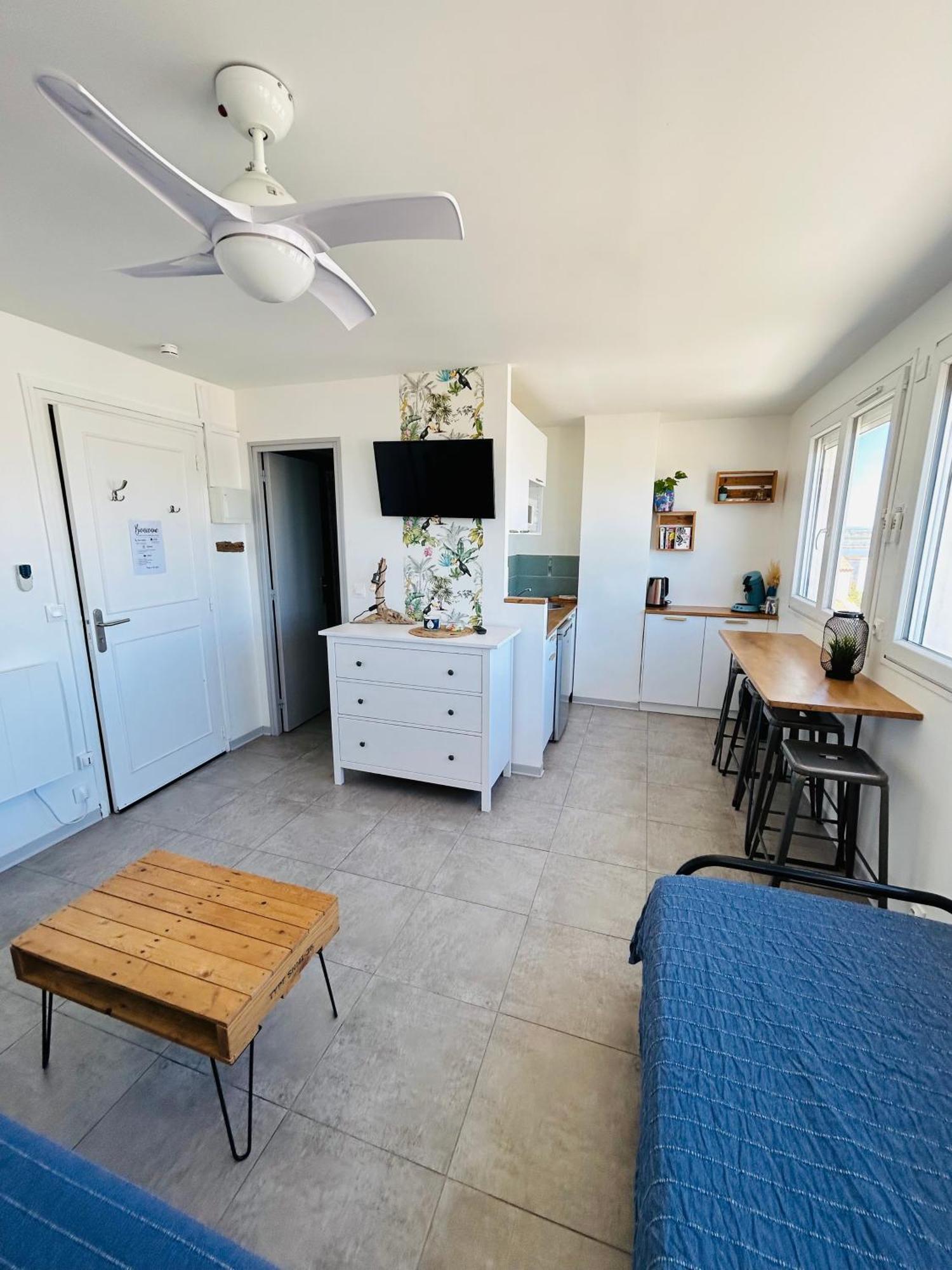 פאלאבה-לה-פלו Estudio 1Ere Ligne Vue Mer ,Place De Parking Privee Acces A La Plage De La Residence 3Eme Etage מראה חיצוני תמונה